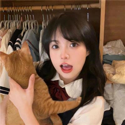 蓝色眼影